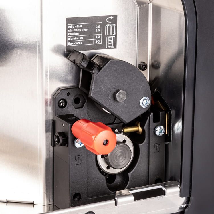 Сварочный полуавтомат Foxweld WECO MIG 227 DP DIGITAL вид модели сварочный полуавтомат foxweld weco mig 227 dp digital