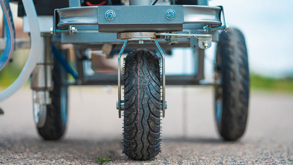 Разметочная машина Dino-Power DP-6335L вид модели разметочная машина dino-power dp-6335l