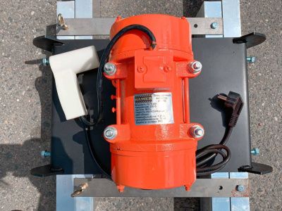 вид модели виброрейка по направляющим hamer ge-3,5 с электрическим приводом (3,5м)