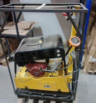 вид модели виброплита реверсивная hamer m330pro (honda, 13 л.с.) (140u) уценка